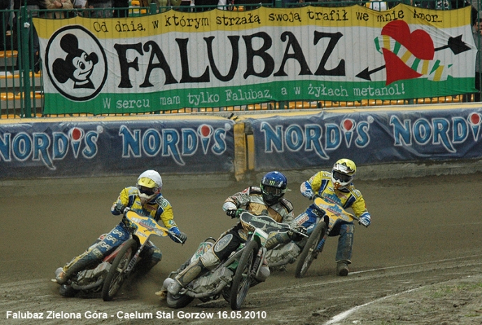 55/214 Speedway Ekstraliga 2010 w obiektywie