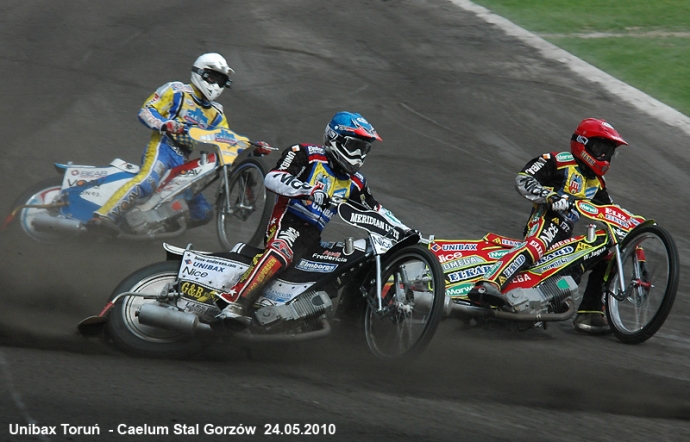 68/214 Speedway Ekstraliga 2010 w obiektywie