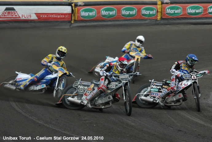 70/214 Speedway Ekstraliga 2010 w obiektywie