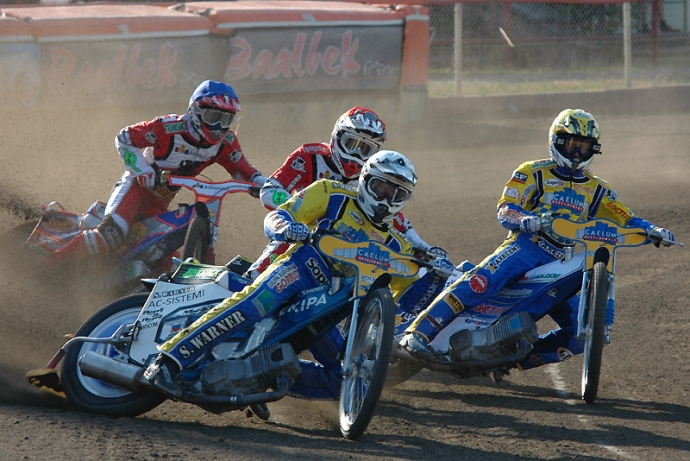 153/214 Speedway Ekstraliga 2010 w obiektywie