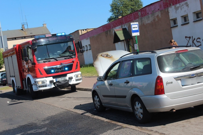 5/5 Pożar samochodu przy dworcu PKS