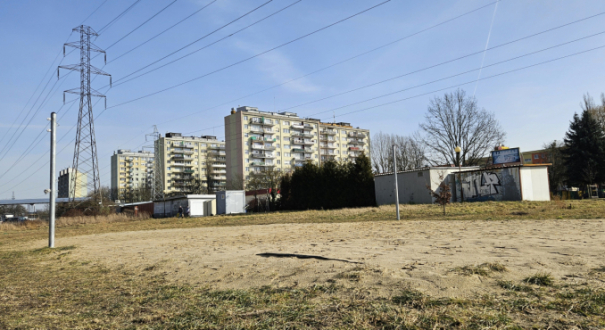 Koniec ryneczku i boiska na Górczynie? Spółdzielnia nie zostawia złudzeń: Docelowo będą tu bloki