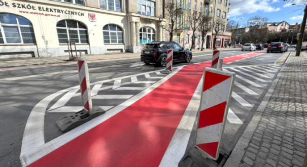 Robert Surowiec interpelacja likwidacja śluzy rowerowej słupki ulica Dąbrowskiego Gorzów