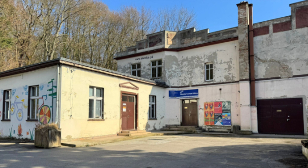 Zabytkowy budynek Miejskiego Centrum Kultury przy ul. Drzymały 26 w Gorzowie, który ma zostać wystawiony na sprzedaż przez MCK