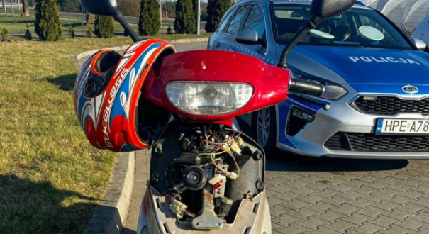 zatrzymanie pijanego 24-latka na niesprawnym motorowerze bez świateł stare kurowo policja drogowa powiat strzelecko-drezdenecki motorowerzysta