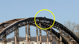 akcja policji i straży pożarnej na moście kolejowym przy ulicy Fabrycznej w Gorzowie mężczyzna na przęśle wstrzymany ruch pociągów w stronę Zbąszynka