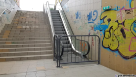 zniszczone schody i ubytki w posadzce przejście podziemne ulica Górczyńska Gorzów naprawa pękniętych płytek w tunelu na osiedlu Górczyn marzec 2026