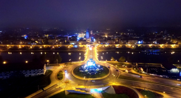 Wyśmiewana, a ludzie i tak tam chodzą. Dominanta znów przyciąga