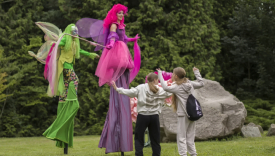 Alicja w Krainie Czarów i Piana Party. Sprawdź bajkową propozycję na 1 maja w Ogrodach Przelewice