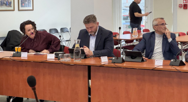 Gorąco w gorzowskiej radzie. Czy radny Zmora będzie musiał pożegnać się z mandatem?