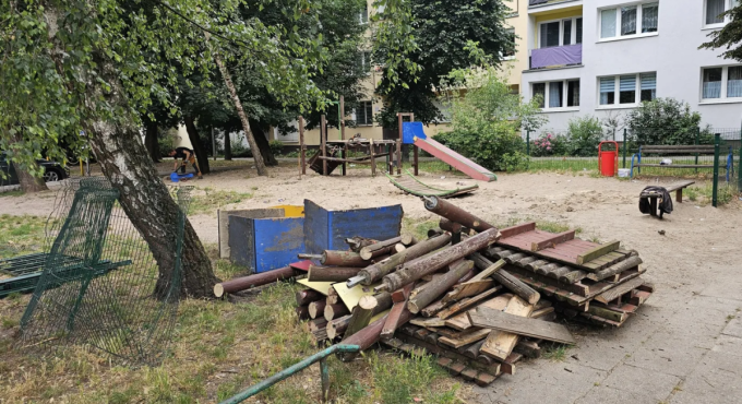 likwidacja placu zabaw przy ulicy Łużyckiej w Gorzowie rezygnacja z budowy budżet obywatelski 2026 Centrum podwórko ulica Sikorskiego i ulica Łużycka