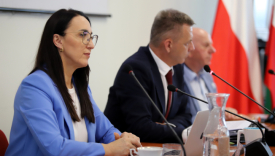 Radna Anna Kozak podczas sesji Rady Miasta Gorzowa. Radna ogłosiła odejście z klubu radnych Koalicji Obywatelskiej w Radzie Miasta Gorzowa.