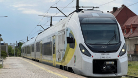 Pociąg 228M-001 w końcu wyjechał z warsztatu. Ruszył w stronę Gorzowa