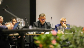 Mandat radnego pod lupą. Gorąca debata o adresach i umowach