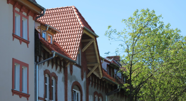 Przetrwali pożar i miesiące w hotelu. Lokatorzy z Fabrycznej wreszcie wracają do siebie