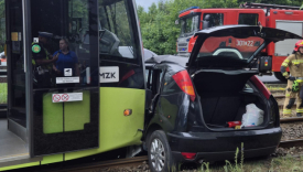 Wjechał Fordem wprost pod tramwaj