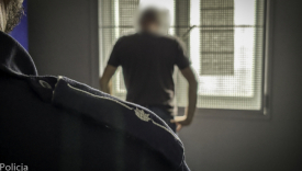 Gorzowscy policjanci zatrzymali 45-latka za fikcyjne zgłoszenie kradzieży auta Dodge Gorzów Wielkopolski