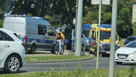 Nastolatek na hulajnodze elektrycznej zderzył się z seniorką na rowerze