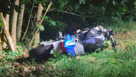  Tragiczny wypadek motocykla Kawasaki uderzenie w drzewo stara trójka Śmiertelny wypadek motocyklisty na starej trójce między Brzozowcem a Trzebiszewem policja Międzyrzecz powiat gorzowski
