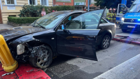 rozbite audi po rajdzie pijanego kierowcy na ulicy Borowskiego w Gorzowie