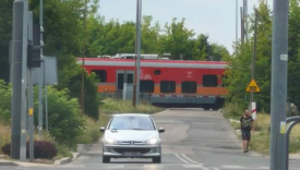 Awaria szynobusu Polregio na przejeździe kolejowym ulica Warzywna Gorzów
