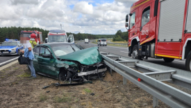 Rozbite BMW na 99 kilometrze drogi ekspresowej S3 w kierunku Gorzowa
