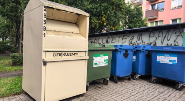 kontenery na odzież używaną pojemniki na stare ubrania zbiórka tekstyliów miejskie odpady komunalne lokalizacje kontenerów wtórpol gorzów