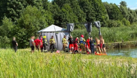 akcja ratunkowa nad jeziorem Karnin lądowanie śmigłowca LPR Gorzów interwencja pogotowia ratunkowego i policji gmina Deszczno