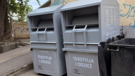 pojemniki na odzież używaną lokalizacje gdzie oddać stare ubrania na osiedlach kontenery na tekstylia zbiórka ubrań gorzów