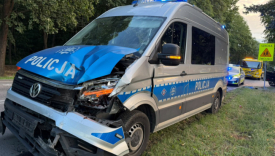 Wypadek z udziałem policyjnego radiowozu i auta osobowego na drodze w Janczewie pod Gorzowem