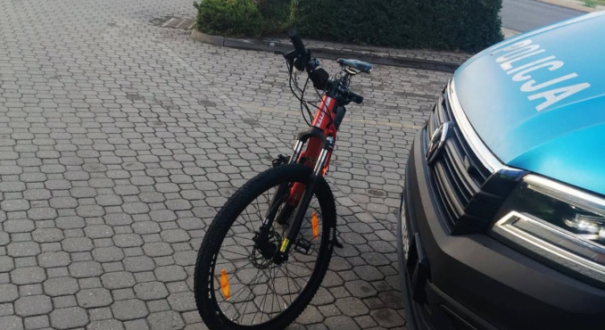 Wypadek z udziałem rowerzysty przy ulicy Żwirowej w Gorzowie
Potrącenie nastolatka na rowerze na przejściu dla pieszych w Gorzowie