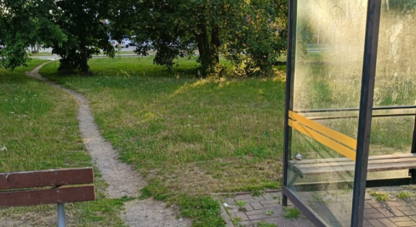 Przepalają miliony, a brakuje 41 tysięcy na chodnik dla seniorów