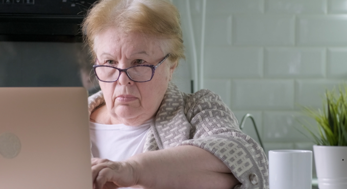 Zamówiła pelet przez internet. Zamiast opału straciła kilka tysięcy złotych