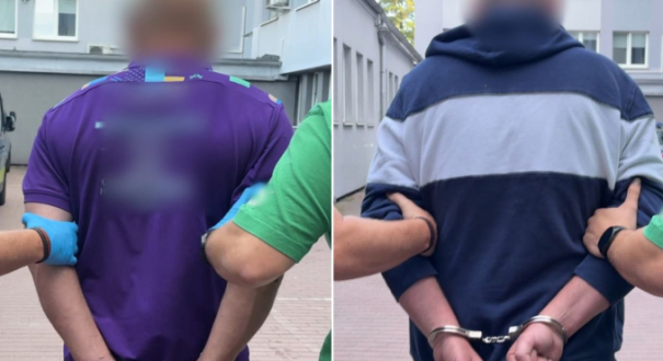 Włamanie do autobusu w Karninie pod Gorzowem zatrzymanie sprawców przez policję
Policjanci z Gorzowa zatrzymali mężczyzn po włamaniu do autobusu w Karninie
Kradzież z włamaniem do autobusu Karnin koło Gorzowa interwencja policji