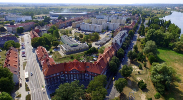 Przerwa w dostawie ciepłej wody na Zawarciu i Górczynie Gorzów Wielkopolski wymiana wyeksploatowanych rur PGE Energia Ciepła utrudnienia dla mieszkańców