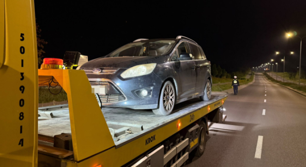 pijany kierowca zatrzymany do kontroli drogowej ulica lukasinskiego Gorzow
policja zatrzymala pijanego kierowce forda dwa zakazy sadowe Gorzow