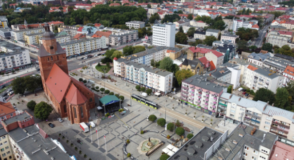 ielone przystanki Gorzów rozszczelnianie chodników przetarg na zieleń miejską nowe nasadzenia rośliny zamiast betonu inwestycje miejskie