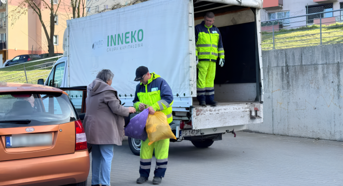Szafy pękają w szwach? W ten weekend pozbędziesz się ubrań legalnie i za darmo