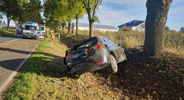 RAPORT: Czołówka busa i Seata. Jedna osoba ranna