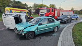 wypadek zderzenie dwoch samochodow osobowych toyota daewoo rondo gdanskie gorzow interwencja strazy pozarnej zablokowana droga utrudnienia korki