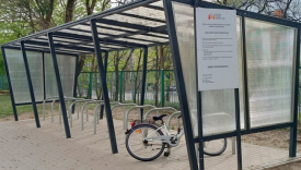 Zadaszona wiata rowerowa typu Bike and Ride na obrzeżach Gorzowa