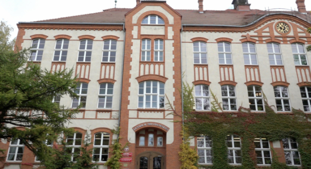 głosowanie rady miasta Gorzów nad pilotażowym szkolnym budżetem obywatelskim dla młodzieży i uczniów