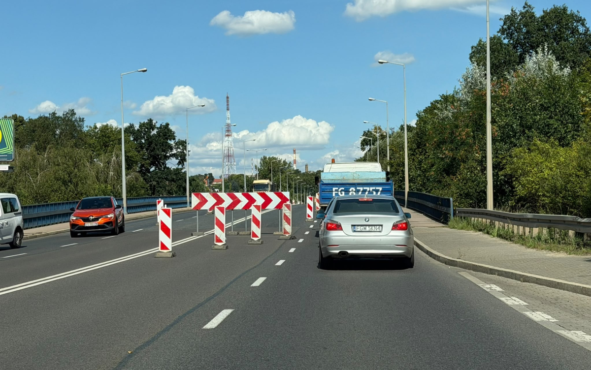 Zwężka do jednego pasa na moście Lubuskim